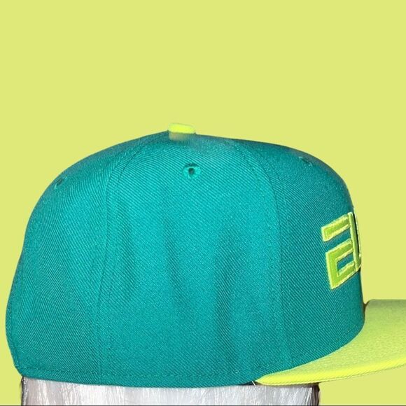 Nwot Nike elite green and lemon yellow cap! - Picture 4 of 10